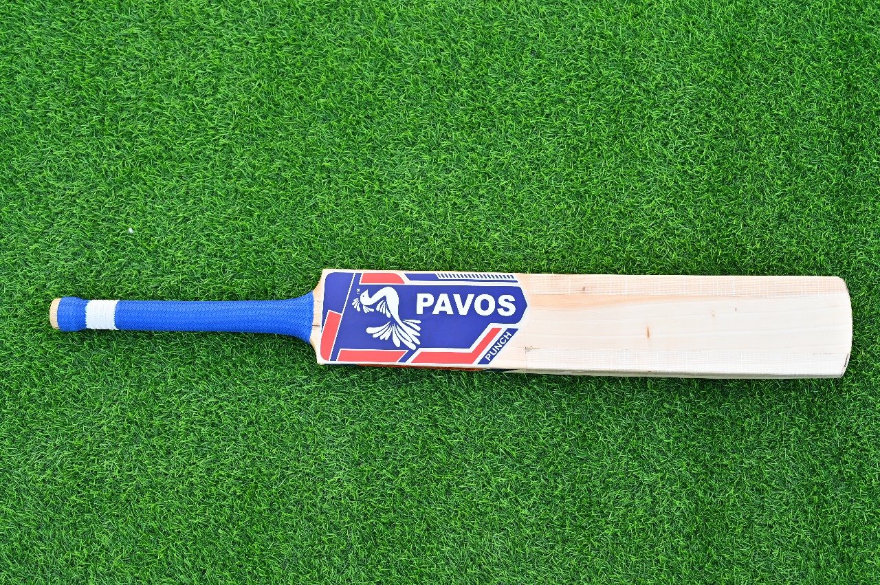 Pavos Cricket Bat